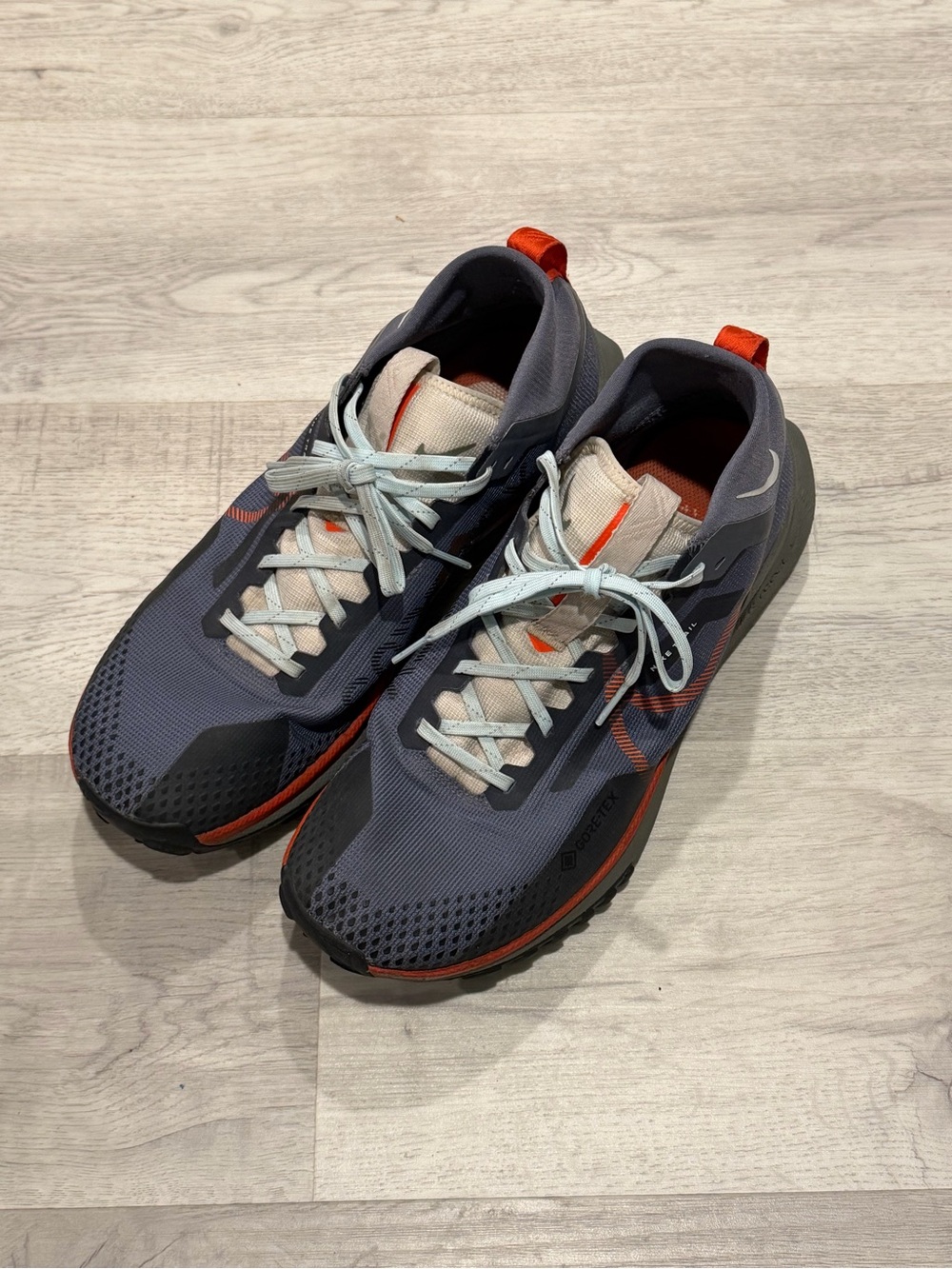 Nike Pegasus Trail 4 gtx gore Tex Men’s Gray and Orange sz 10.5